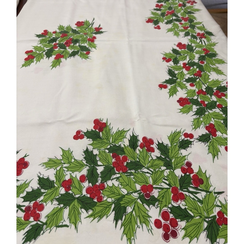 Vintage Christmas Tablecloth 1950's Heavyweight Cotton W/Holly‎ Leaves & Berries
